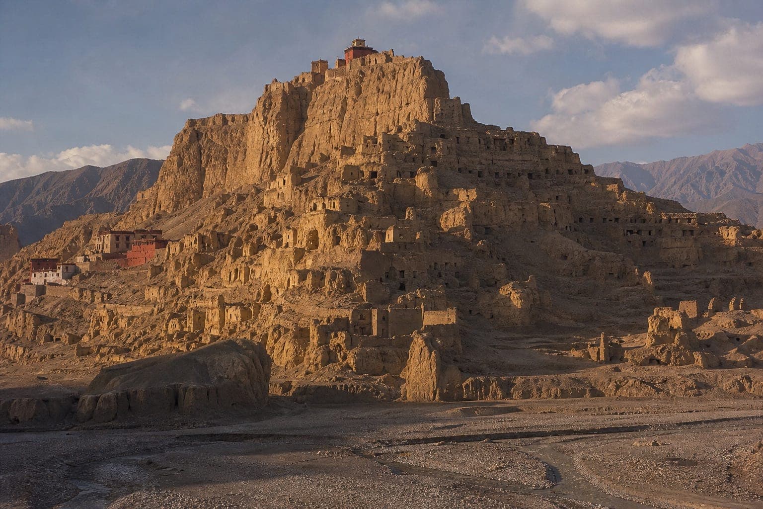 The Guge Kingdom: Tibet's Lost Civilization in the Far West