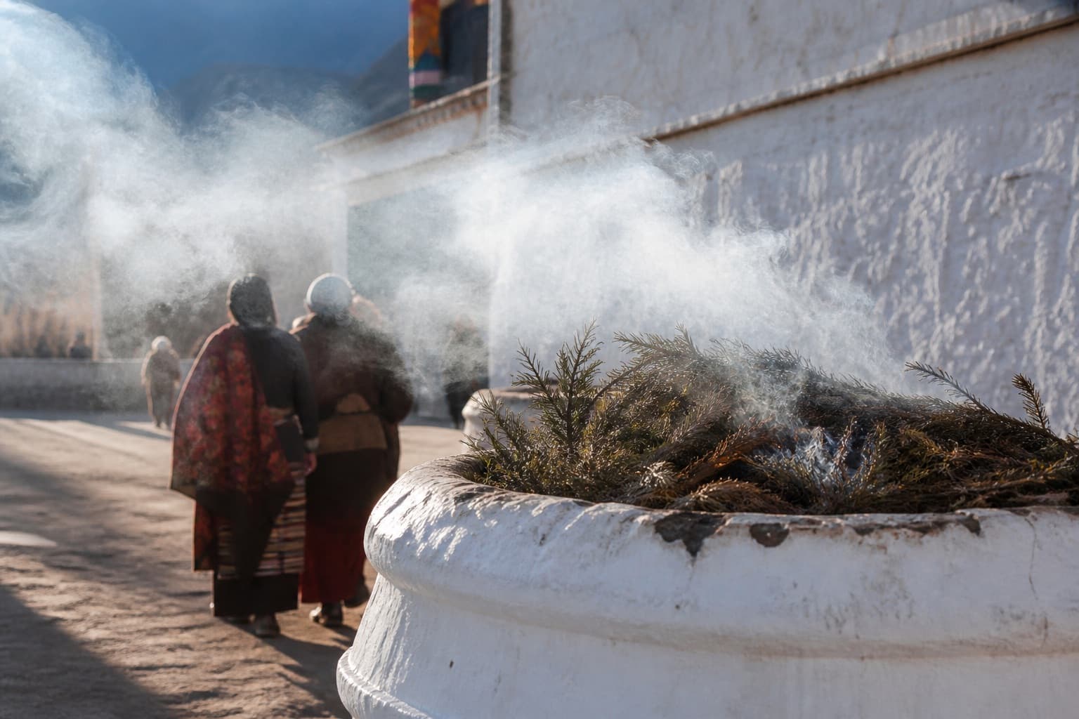 Marriage in Tibet: The Tradition of Fraternal Polyandry